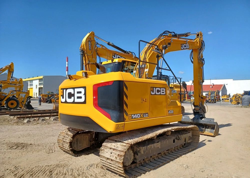 2021 JCB 140X LC crawler excavator, rear three-quarter view 2021 JCB 140X LC crawler excavator, rear three-quarter view