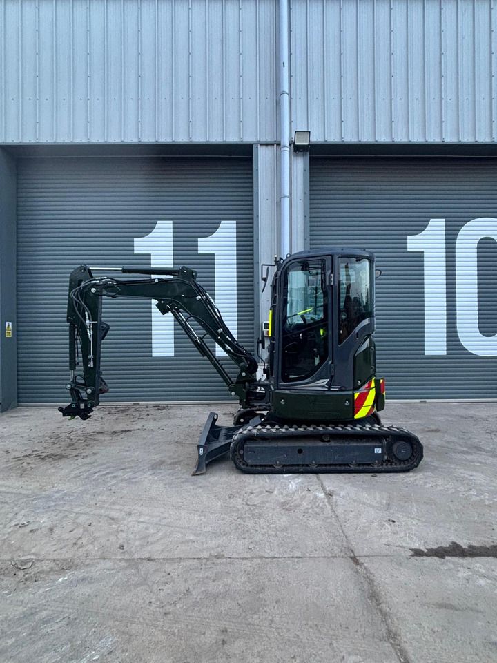 2024 Kobelco SK28SR-7 mini excavator, side view 2024 Kobelco SK28SR-7 mini excavator, side view
