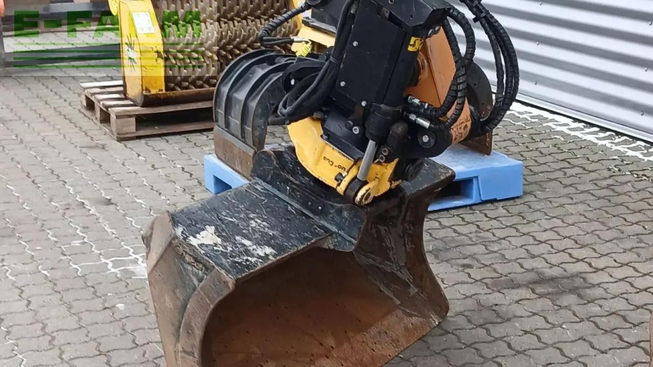 2021 CASE CX37C mini excavator attachment detail 2021 CASE CX37C mini excavator attachment detail