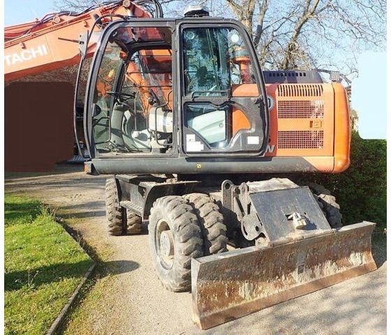2014 Hitachi ZX140W-5 wheel excavator side view