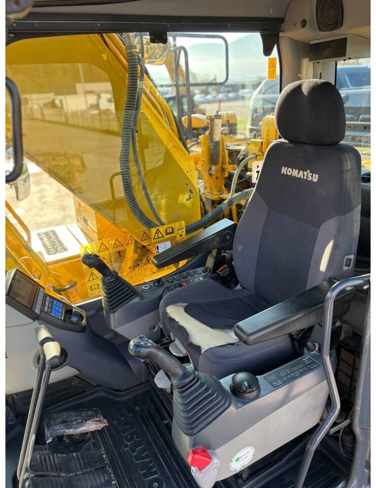 2018 Komatsu PC290NLC crawler excavator interior cab view 2018 Komatsu PC290NLC crawler excavator interior cab view