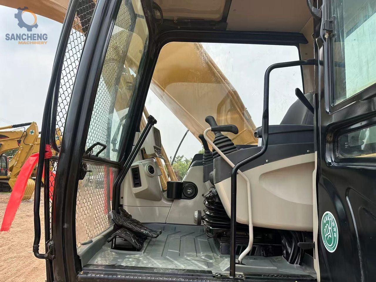 2017 Caterpillar 325CL crawler excavator cab interior view 2017 Caterpillar 325CL crawler excavator cab interior view