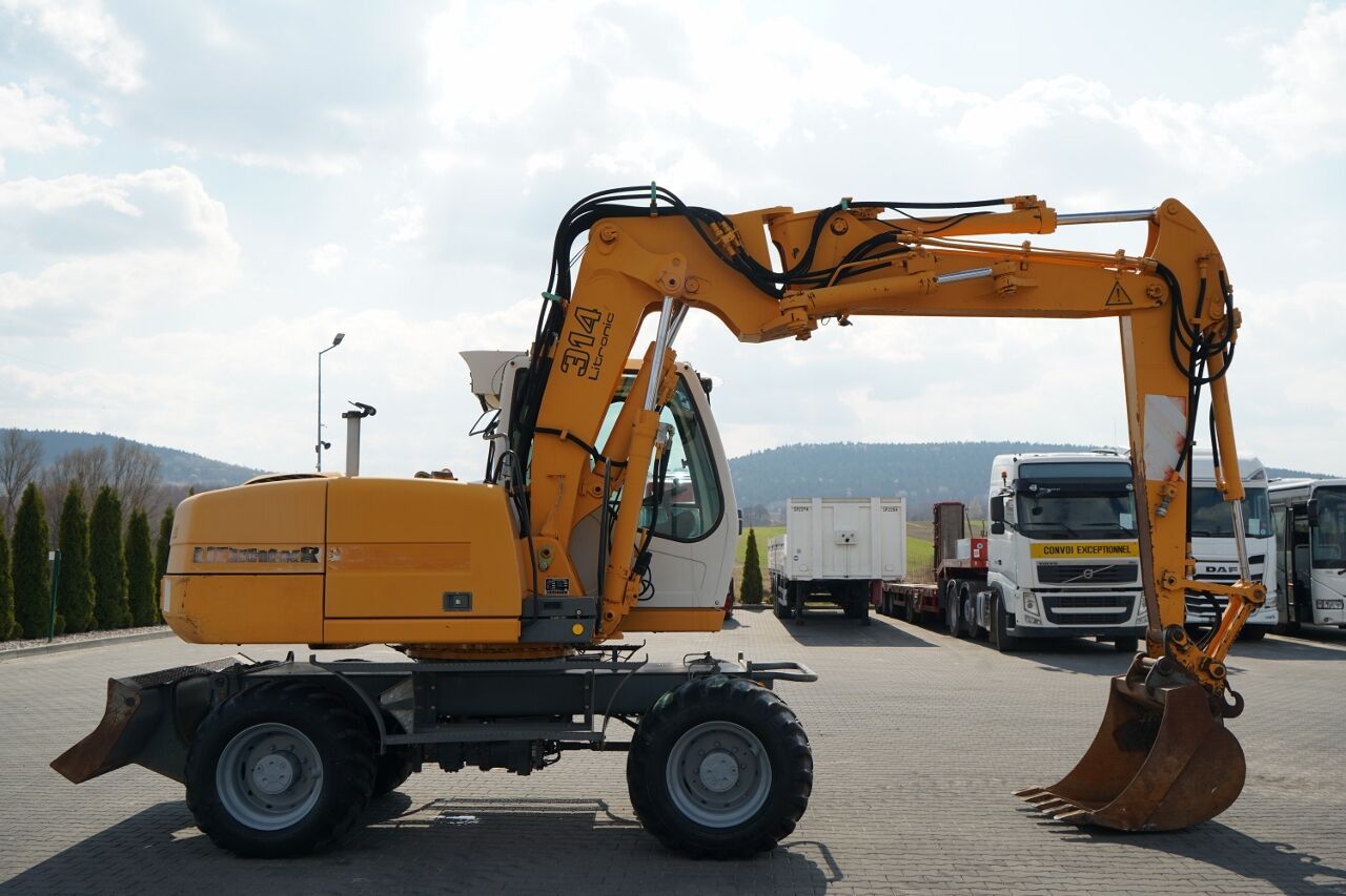 2001 Liebherr A 314 Wheel Excavator
