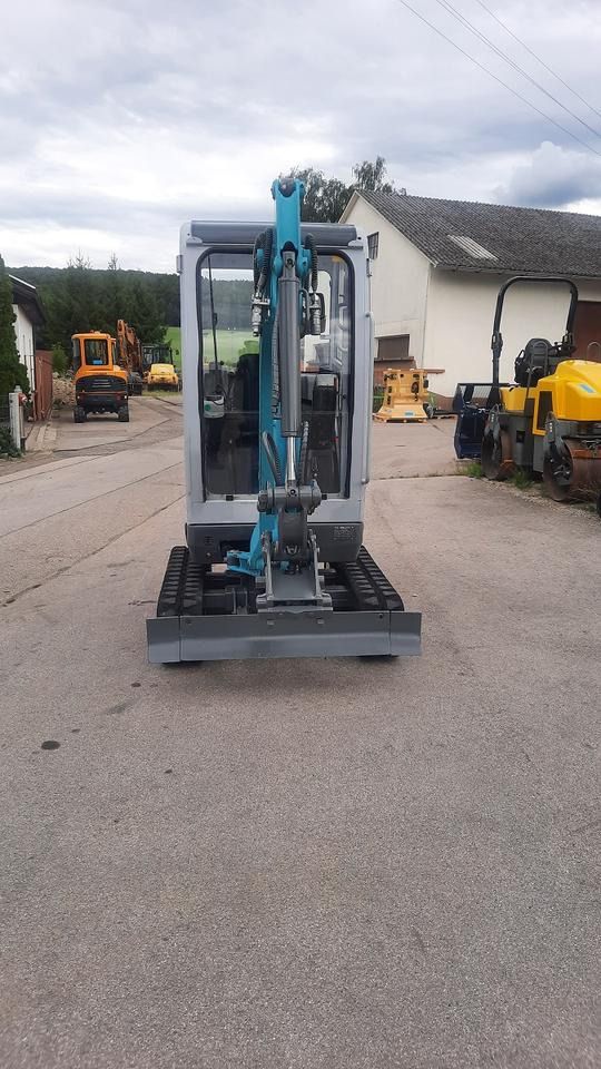2017 Wacker Neuson ET16 mini excavator, front view