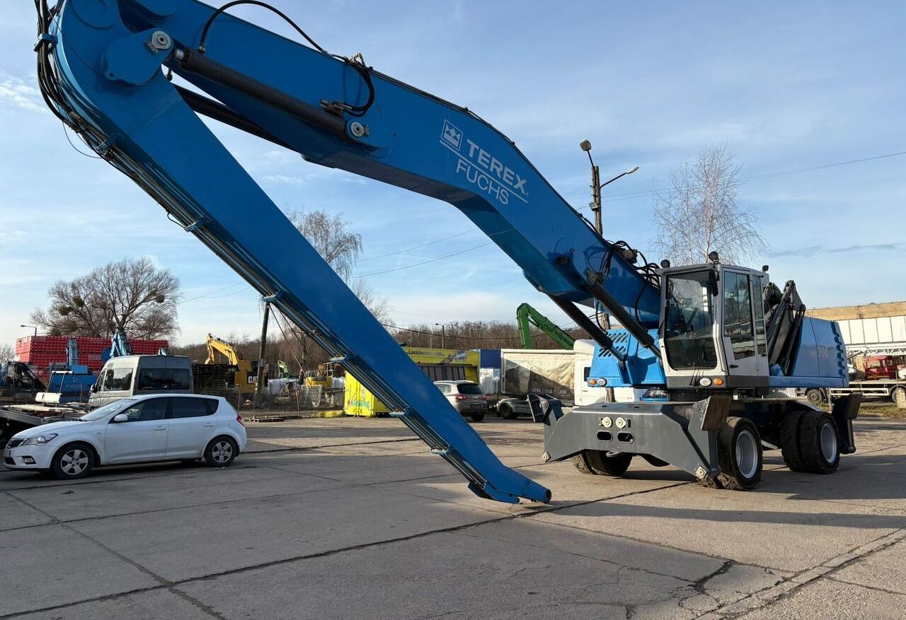 2011 Terex MHL360D material handler, side view