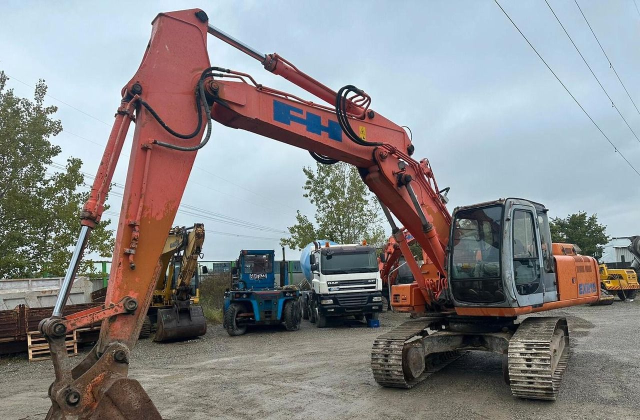2000 Fiat-Hitachi EX 215 crawler excavator, front three-quarter view