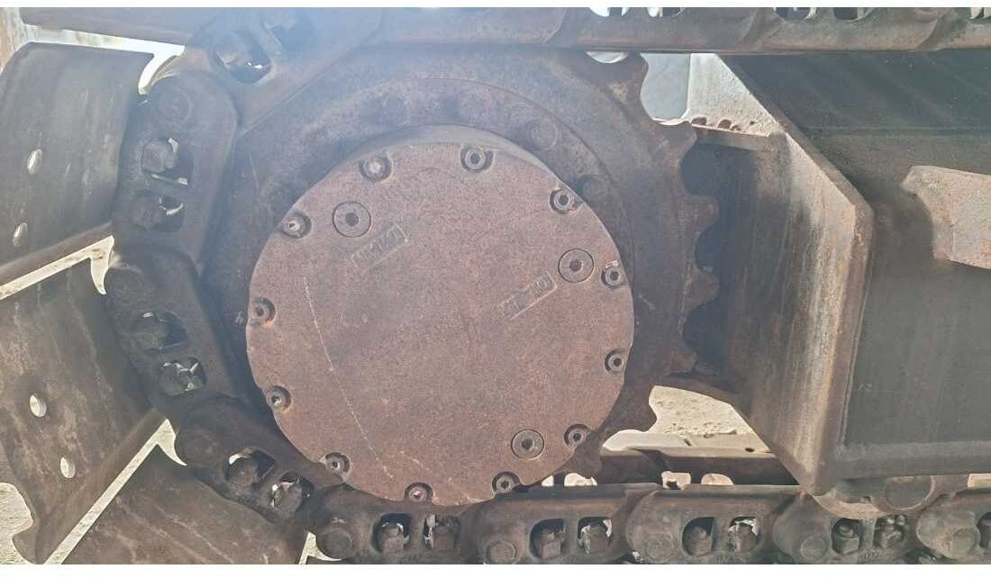 Komatsu PC138US-8 Crawler Excavator final drive and track detail Komatsu PC138US-8 Crawler Excavator final drive and track detail