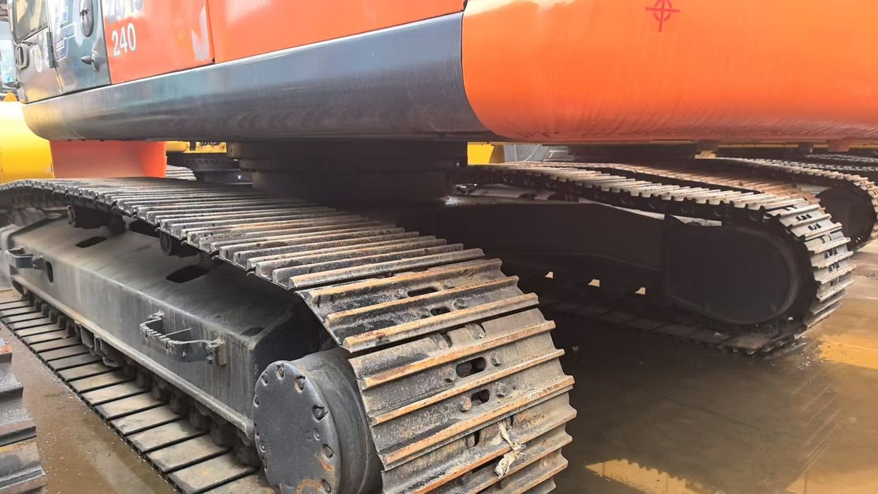 2015 Hitachi ZX240 crawler excavator undercarriage view