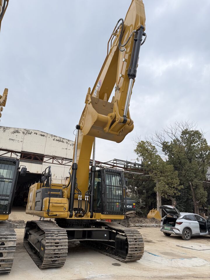 2025 Caterpillar 336GC crawler excavator, front three-quarter view