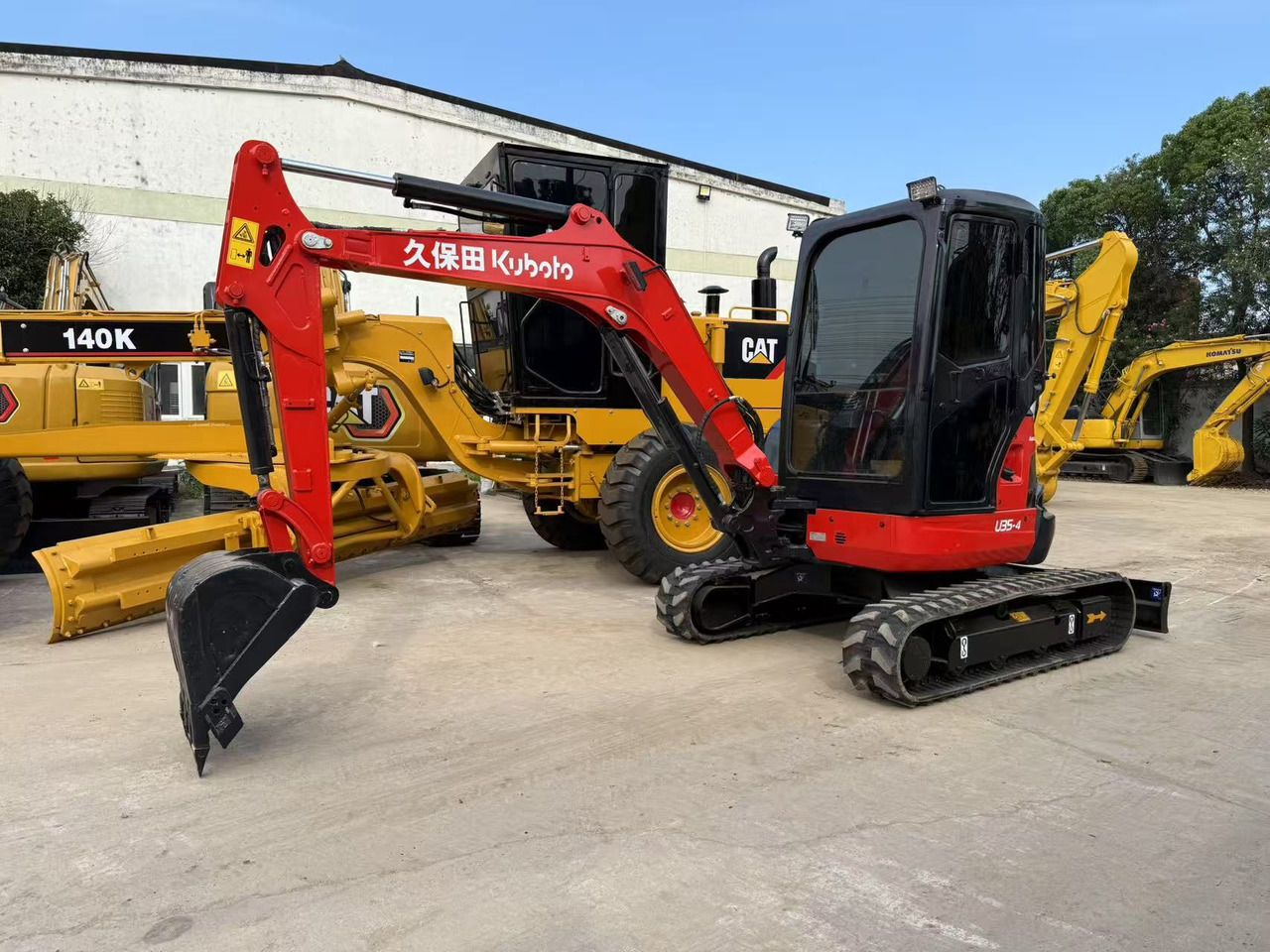 2018 Kubota U35-4 mini excavator, front three-quarter view