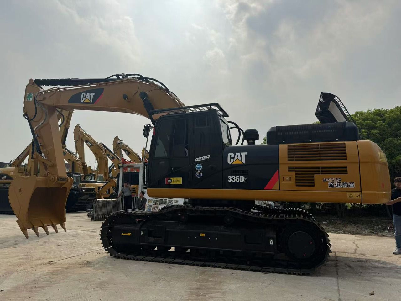 2023 Caterpillar 336D2 crawler excavator side view 2023 Caterpillar 336D2 crawler excavator side view