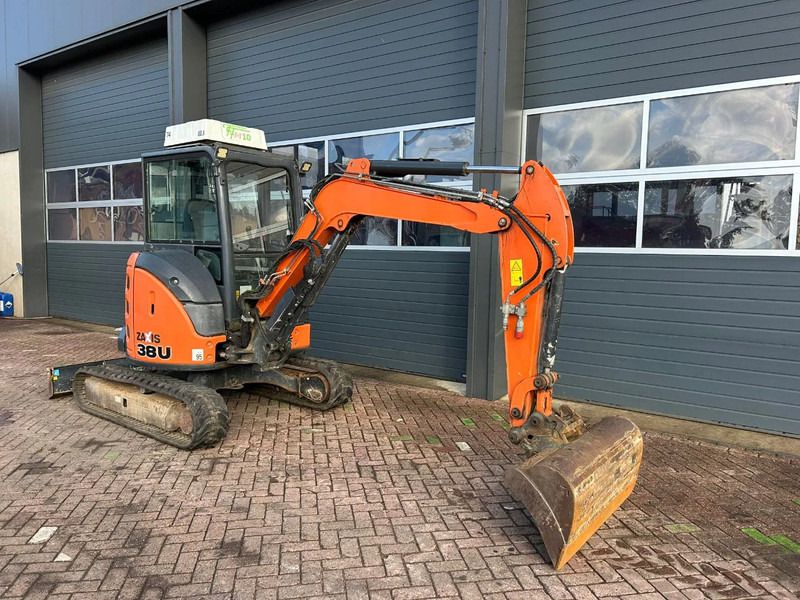 2016 Hitachi Zaxis 38U mini excavator, side view 2016 Hitachi Zaxis 38U mini excavator, side view