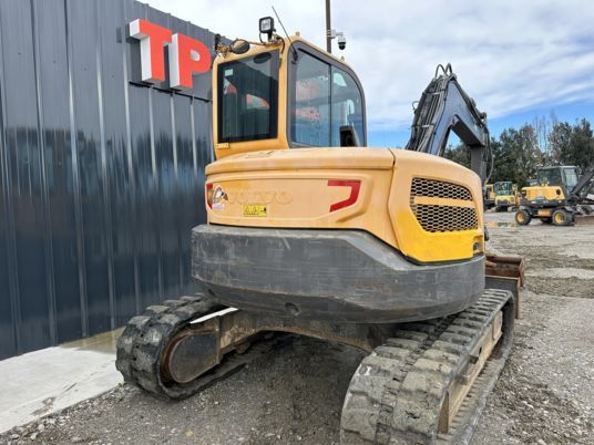 2018 Volvo ECR88D crawler excavator, rear view 2018 Volvo ECR88D crawler excavator, rear view