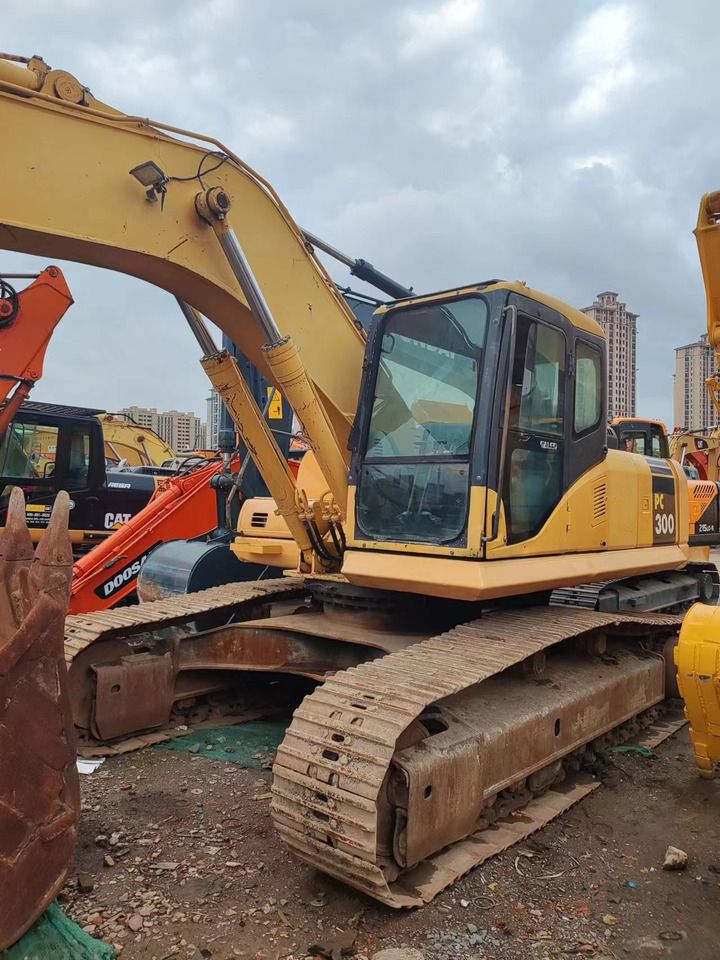 2018 Komatsu PC300-7 crawler excavator, front three-quarter view