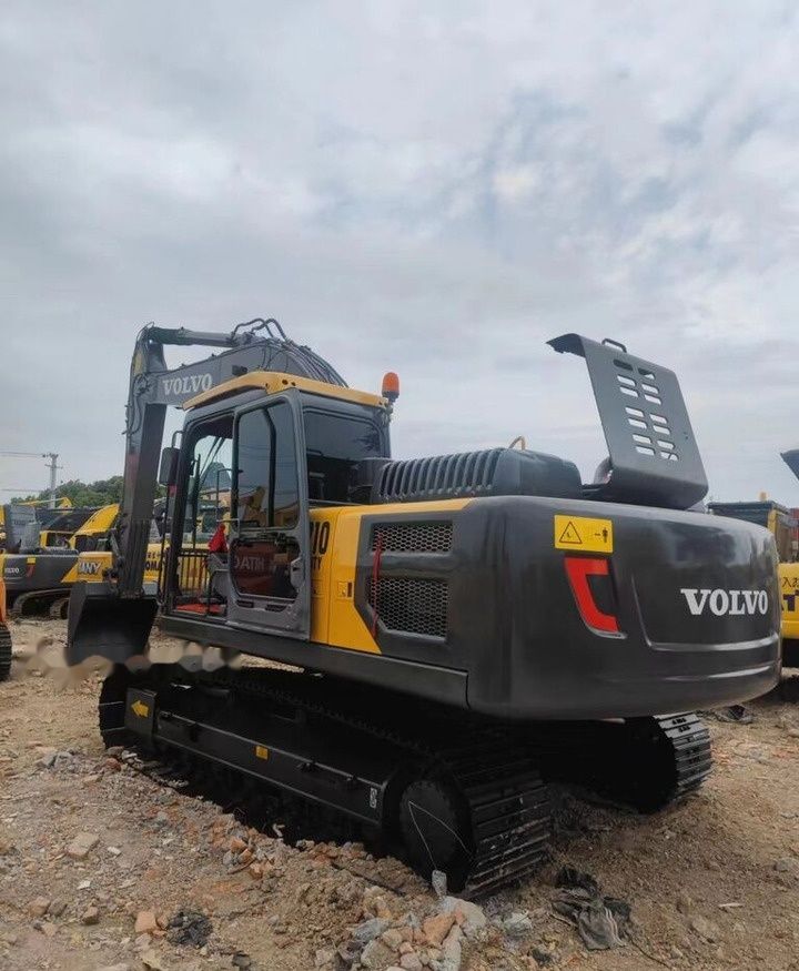 2018 Volvo EC210 crawler excavator, rear three-quarter view 2018 Volvo EC210 crawler excavator, rear three-quarter view