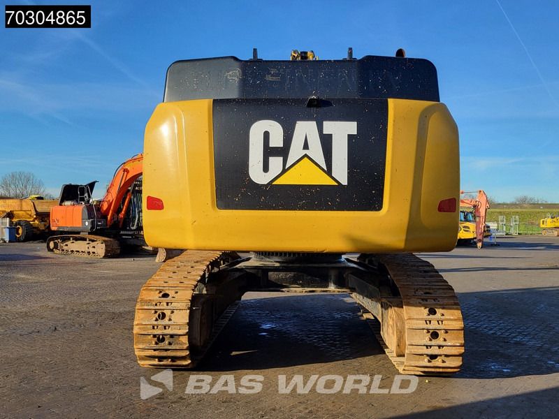 2018 Caterpillar 352F crawler excavator, rear view