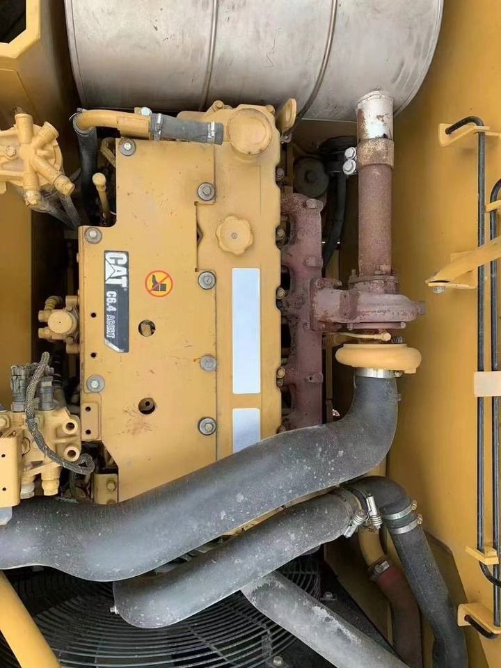 2023 Caterpillar 323D engine compartment view 2023 Caterpillar 323D engine compartment view