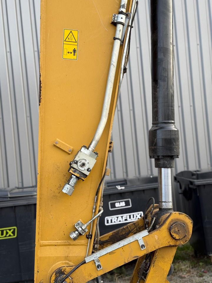 2018 Caterpillar MH3022 wheel excavator boom detail 2018 Caterpillar MH3022 wheel excavator boom detail