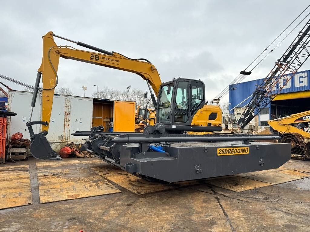 2024 28DREDGING DREDG7.5 amphibious excavator, side view