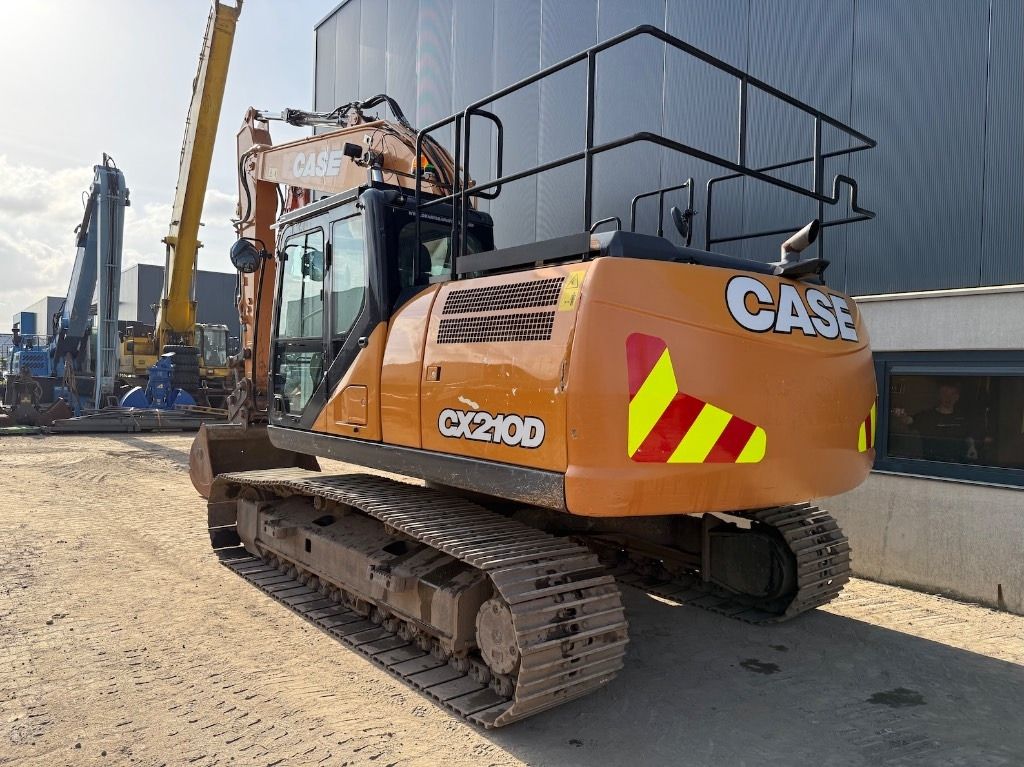 2019 CASE CX210D crawler excavator, rear three-quarter view 2019 CASE CX210D crawler excavator, rear three-quarter view