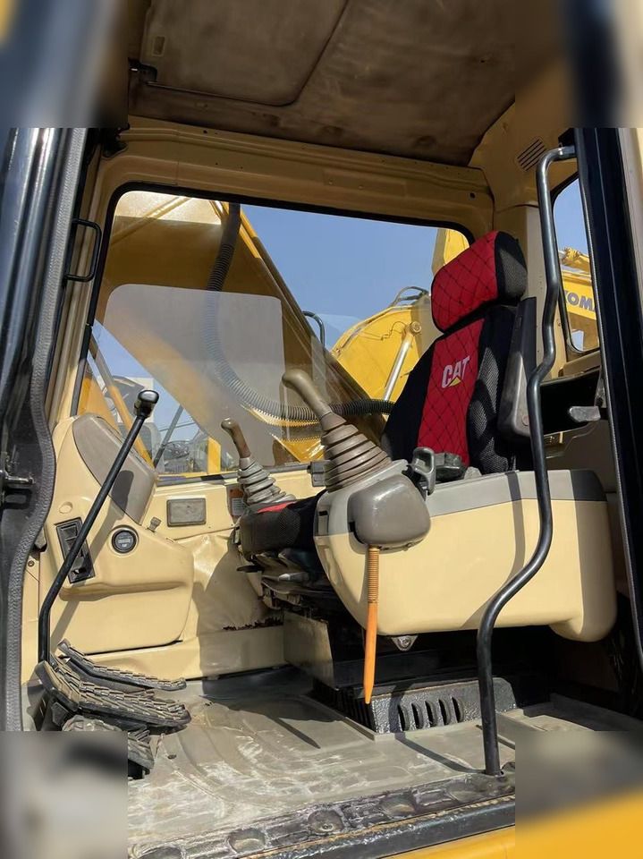 2020 Caterpillar 320BL crawler excavator interior cab view 2020 Caterpillar 320BL crawler excavator interior cab view