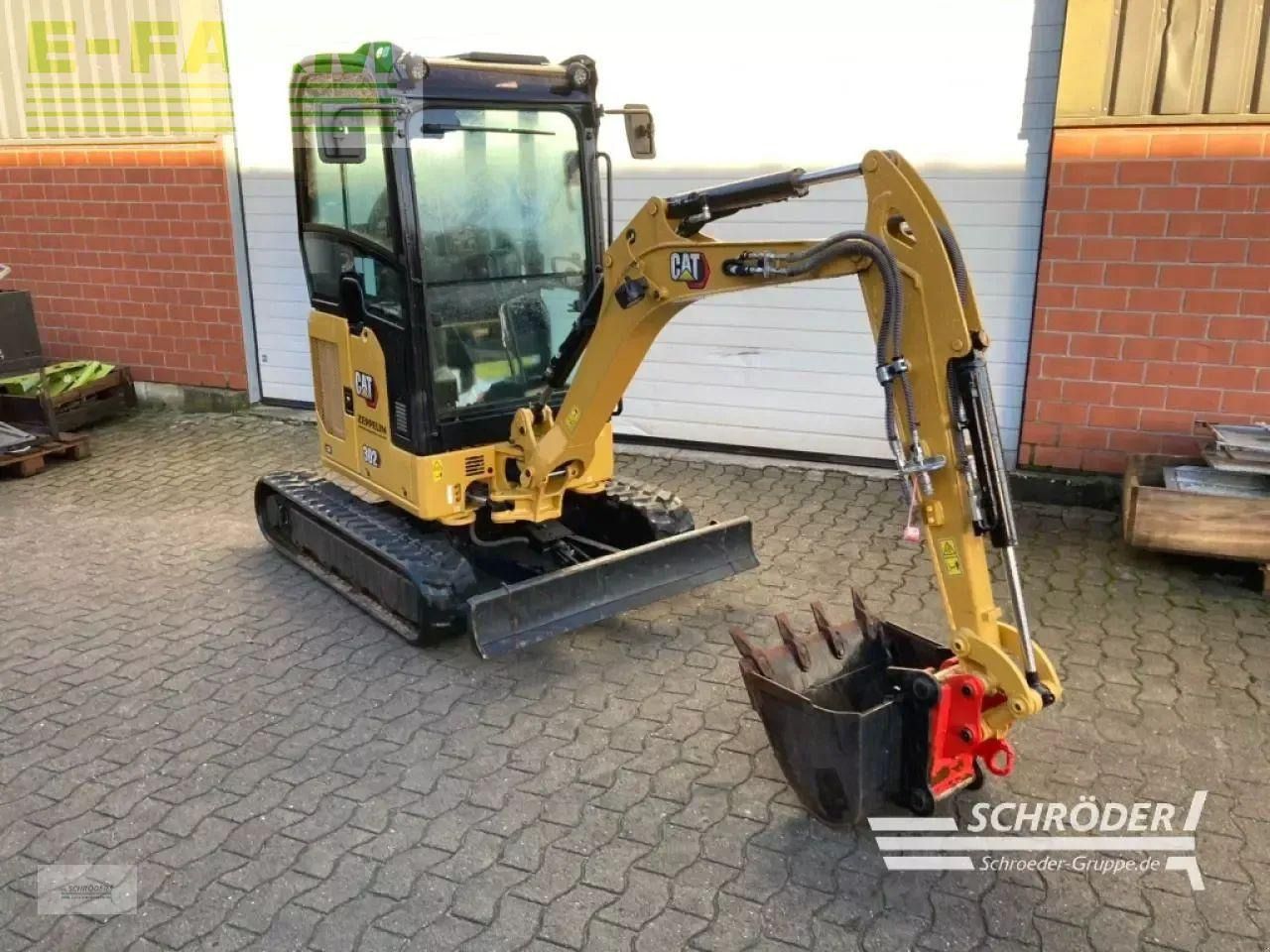 2021 Caterpillar 302CR mini excavator, front three-quarter view 2021 Caterpillar 302CR mini excavator, front three-quarter view