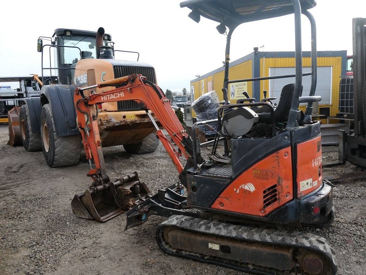 2008 Hitachi ZX17U mini excavator, side view 2008 Hitachi ZX17U mini excavator, side view