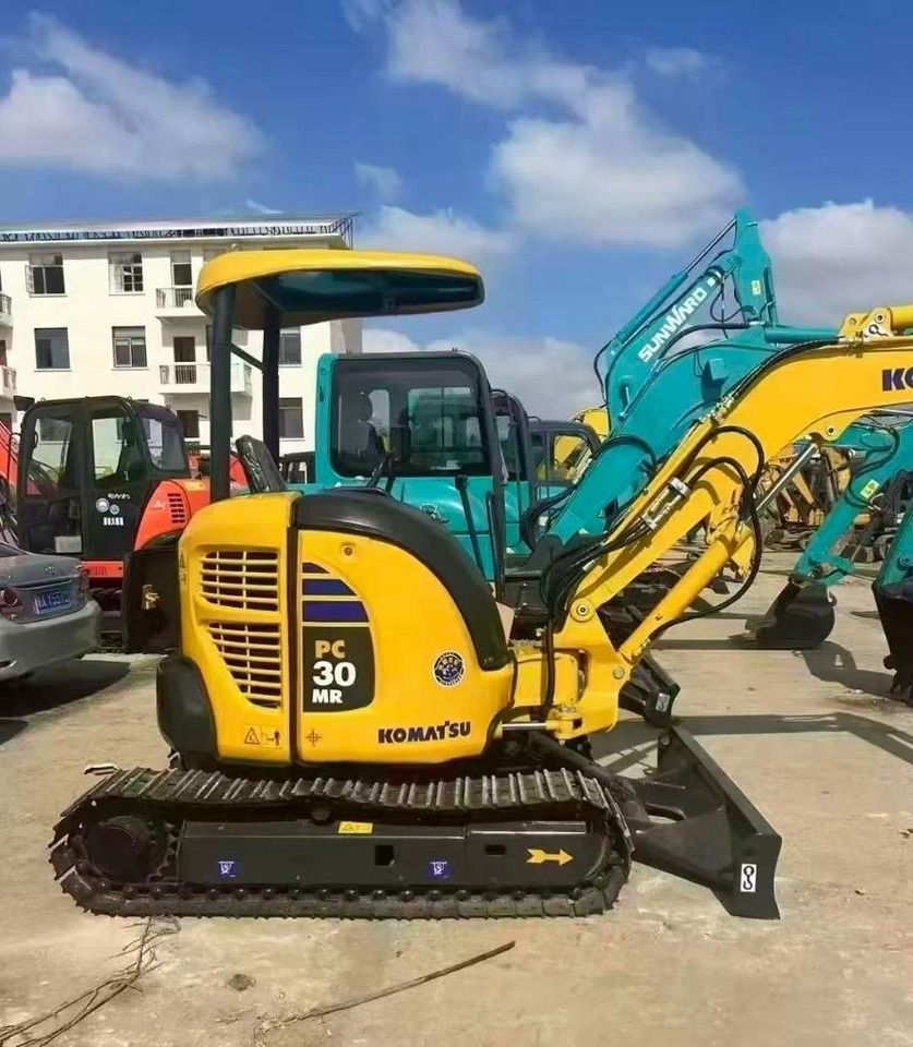 2024 Komatsu PC30 MR mini excavator, side profile view 2024 Komatsu PC30 MR mini excavator, side profile view