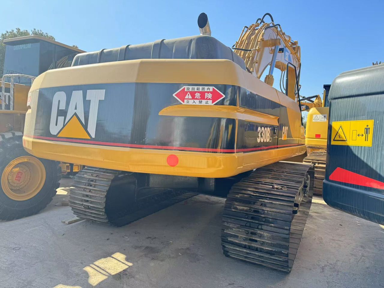 2018 Caterpillar 330BL crawler excavator rear view