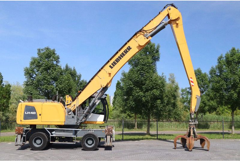 Liebherr LH 40 M Litronic | GRAB | Quick Coupler | 16 Meter (2016) Liebherr LH 40 M Litronic | GRAB | Quick Coupler | 16 Meter (2016)