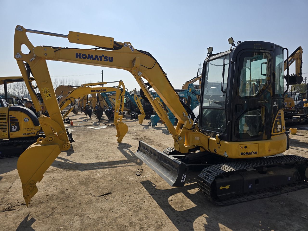 2024 Komatsu PC40 MR mini excavator, side view 2024 Komatsu PC40 MR mini excavator, side view