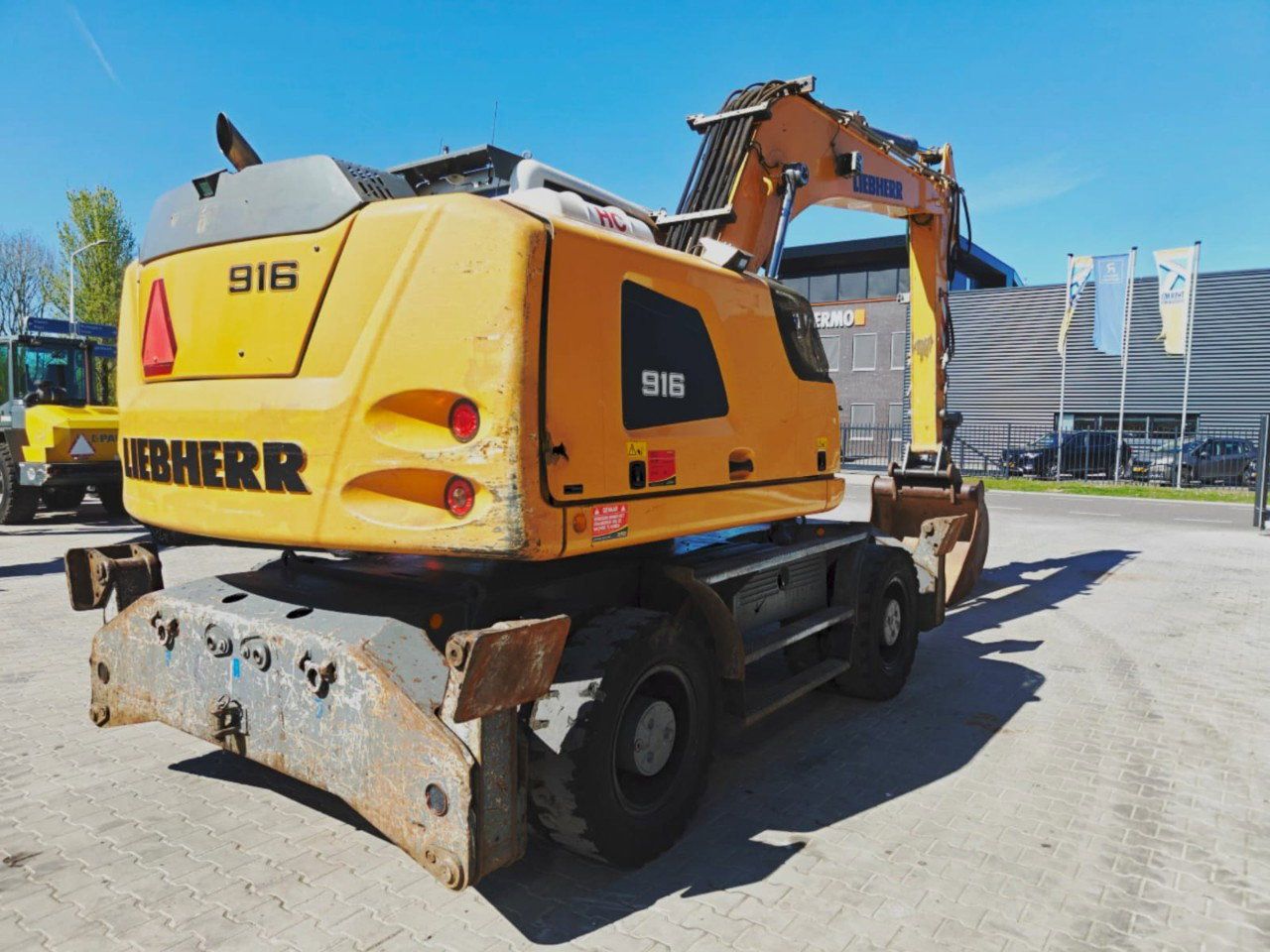 2018 Liebherr A916 Litronic wheel excavator rear view 2018 Liebherr A916 Litronic wheel excavator rear view