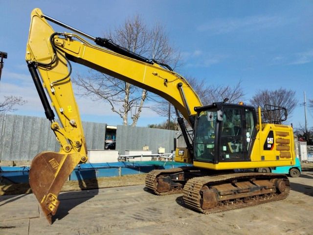 2018 Caterpillar 320-07A crawler excavator, side view 2018 Caterpillar 320-07A crawler excavator, side view