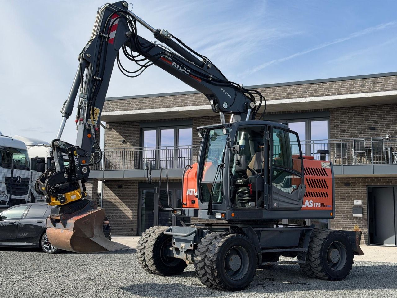 2020 Atlas 175 WSR wheel excavator side view