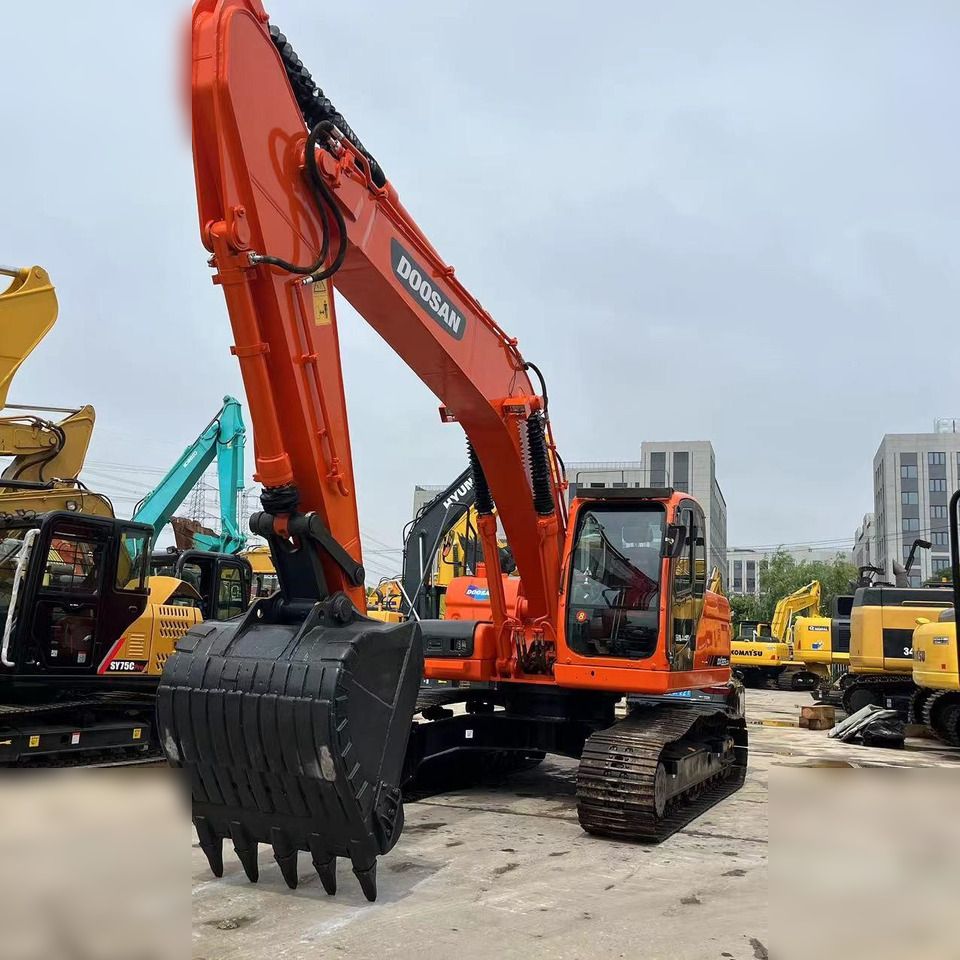 2016 Doosan DX225LCA crawler excavator, front three-quarter view
