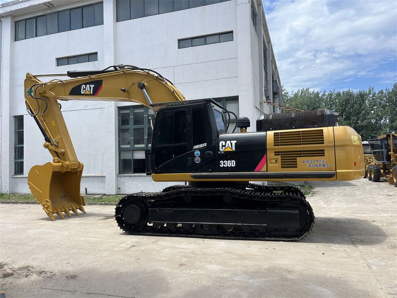 2023 Caterpillar 336D crawler excavator side view 2023 Caterpillar 336D crawler excavator side view