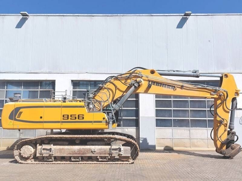 2018 Liebherr R956 LC crawler excavator, side view