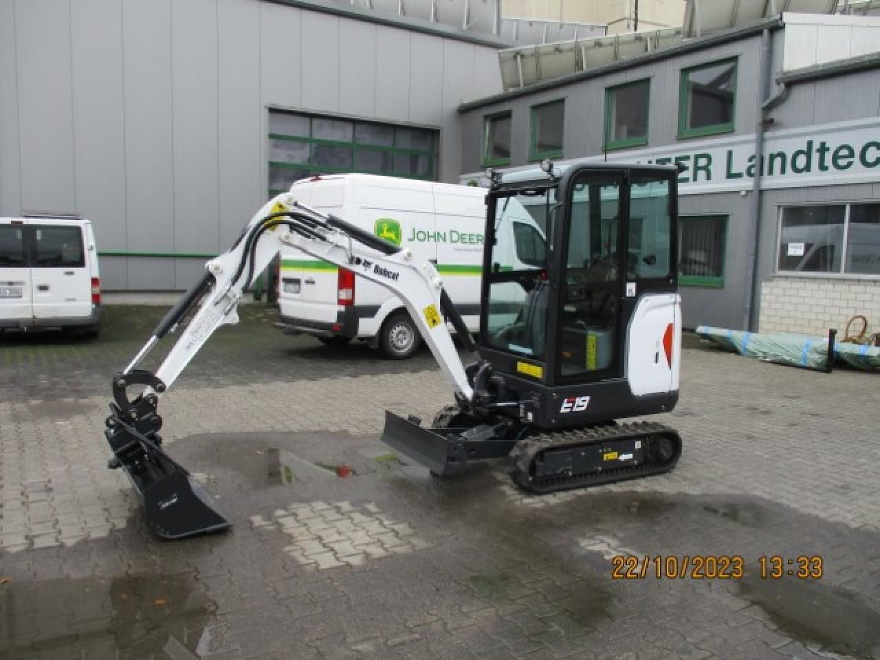 2023 Bobcat E19 V mini excavator, side view 2023 Bobcat E19 V mini excavator, side view