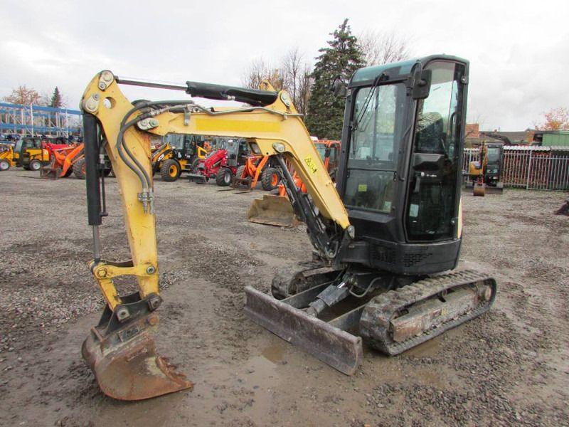 2016 Yanmar VIO25-4 mini excavator, side view 2016 Yanmar VIO25-4 mini excavator, side view