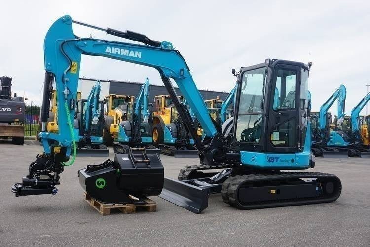 2025 Airman AX55U-7 mini excavator, side view 2025 Airman AX55U-7 mini excavator, side view