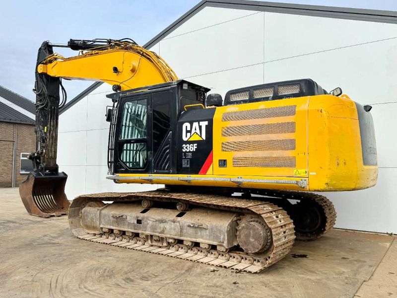 2018 Caterpillar 336FL crawler excavator, side view 2018 Caterpillar 336FL crawler excavator, side view