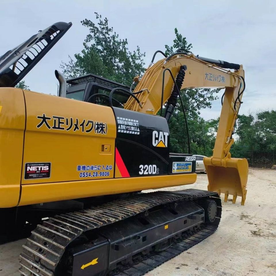 2022 Caterpillar 320D2 Bagger Seitenansicht
