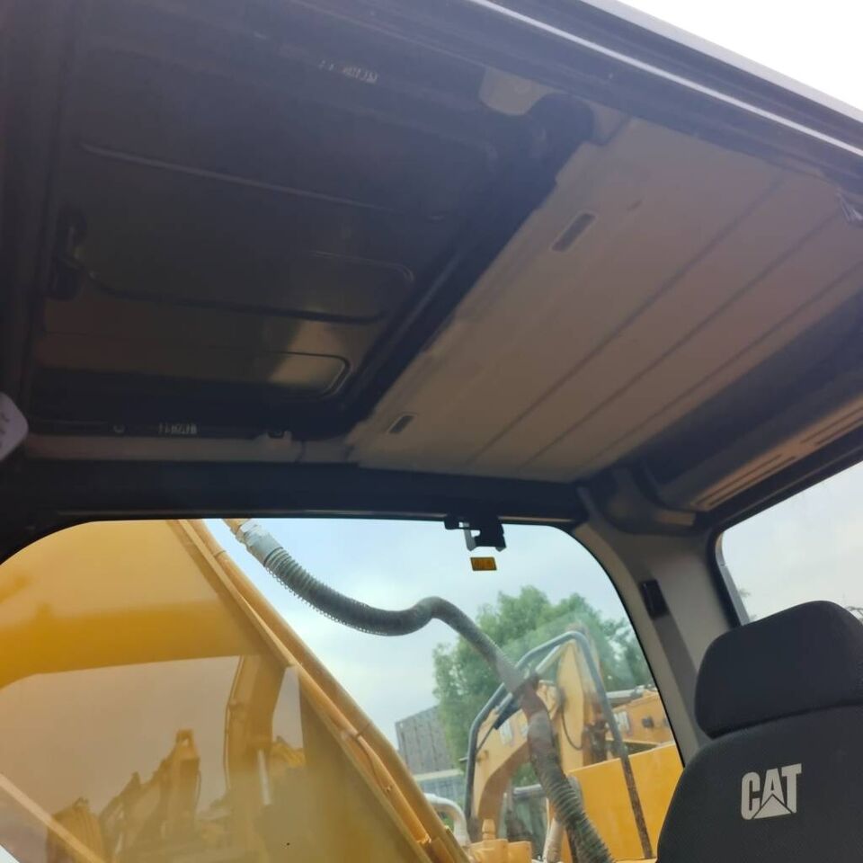 2024 Caterpillar 330GC crawler excavator interior view 2024 Caterpillar 330GC crawler excavator interior view