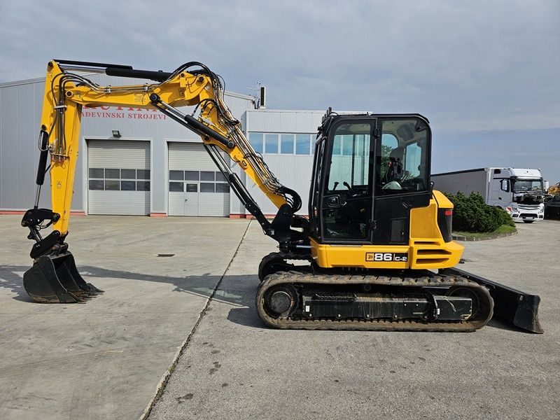 2022 JCB 86C-2T crawler excavator, side view