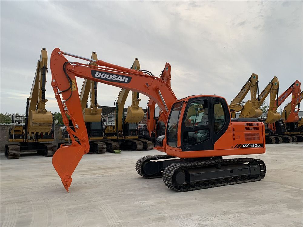 2022 Doosan DX140LC crawler excavator, side view 2022 Doosan DX140LC crawler excavator, side view