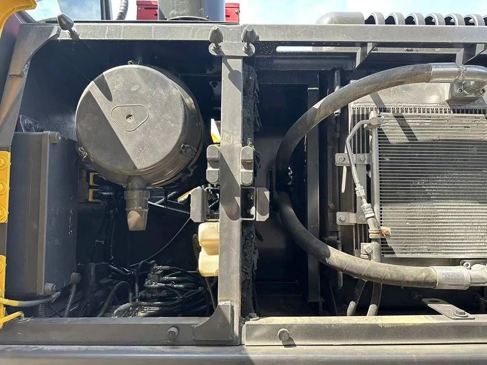 2024 Volvo EC240D crawler excavator engine compartment view 2024 Volvo EC240D crawler excavator engine compartment view