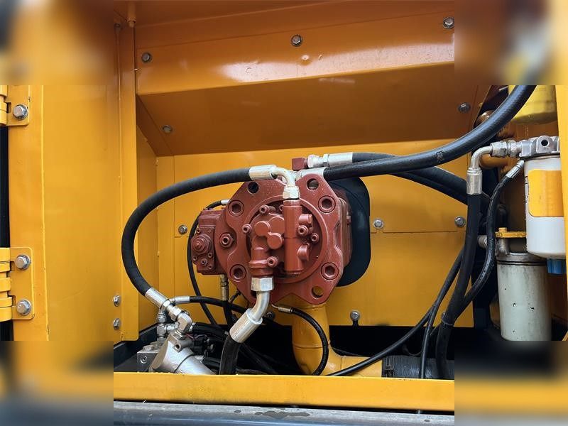 2022 Hyundai HX220HD crawler excavator hydraulic pump compartment