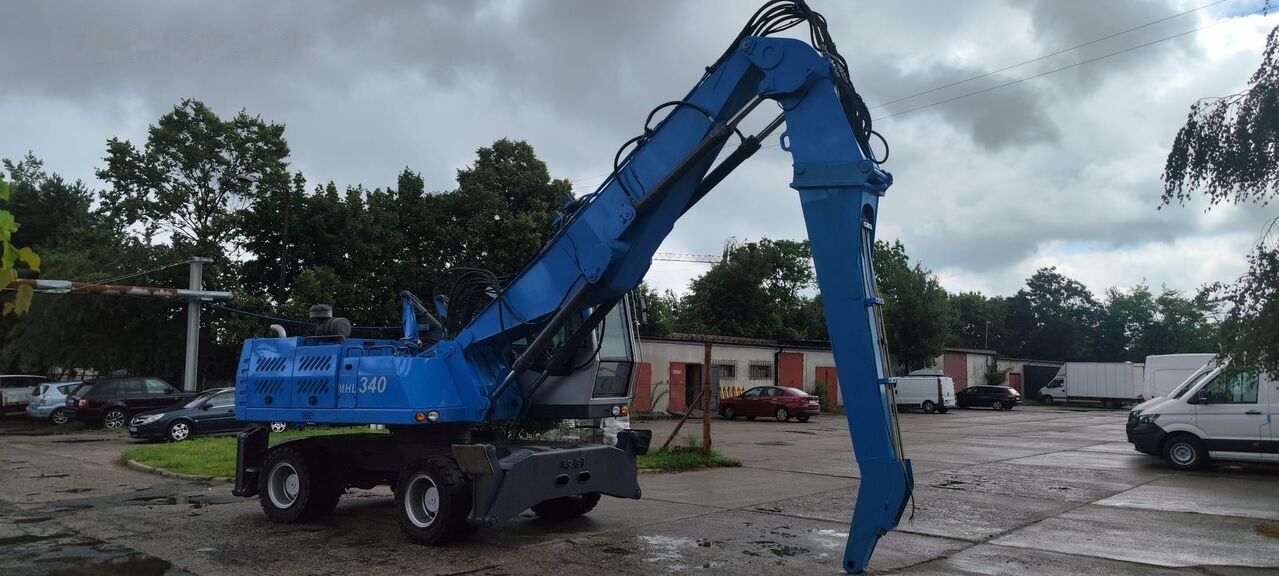 2008 Fuchs MHL340D FQC material handler, side view