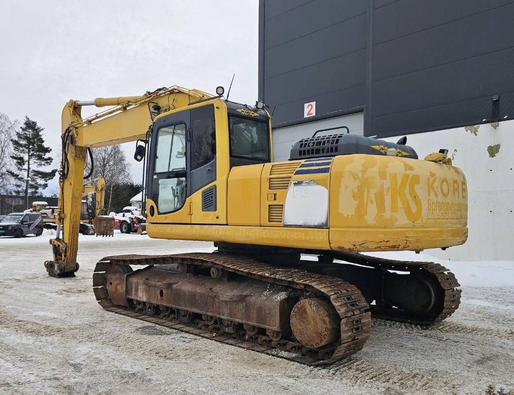 2008 Komatsu PC290LC-8 crawler excavator rear three-quarter view 2008 Komatsu PC290LC-8 crawler excavator rear three-quarter view
