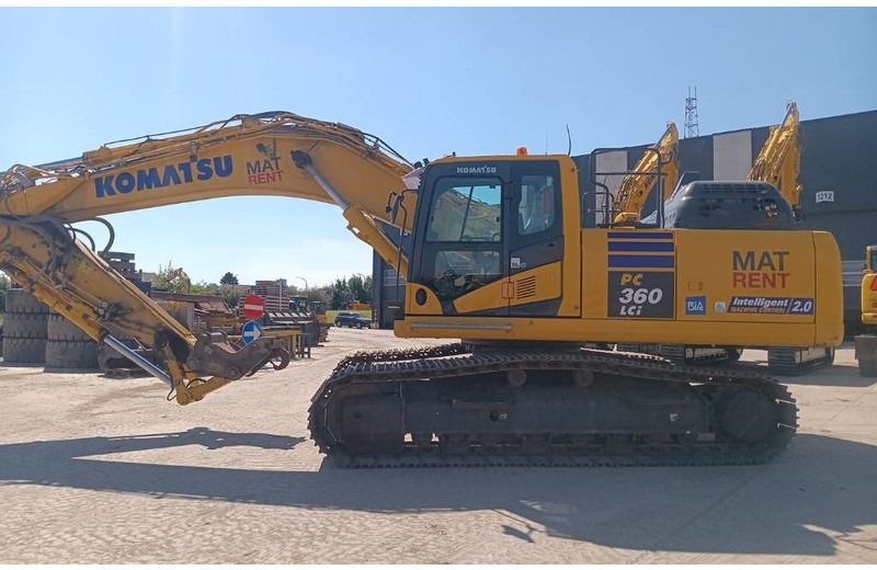 2023 Komatsu PC360LCI-11E0 crawler excavator side view